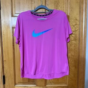 Nike Women's Short Sleeve Pink Dri-Fit Tee with Blue Logo size XL